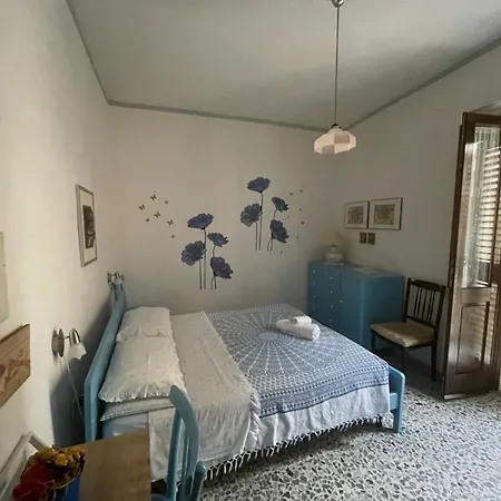 شقة Dimora Della Piazzetta